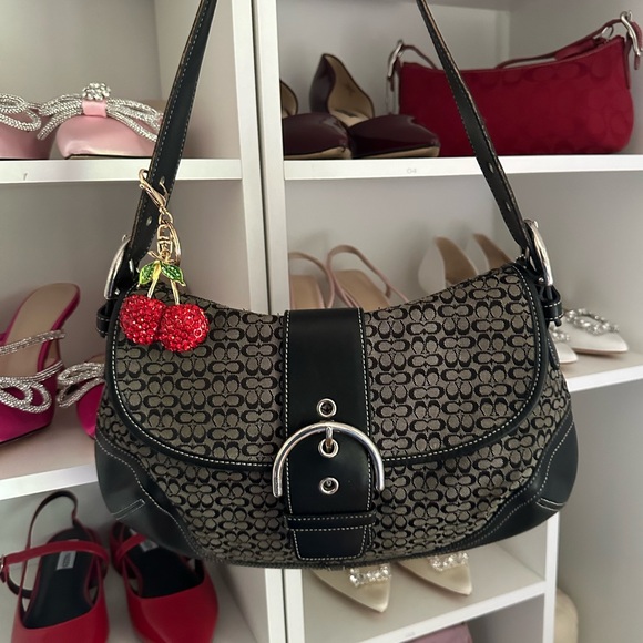 Coach Handbags - Gray Signature y2k Coach SoHo Flap Bag 🍒🩶
